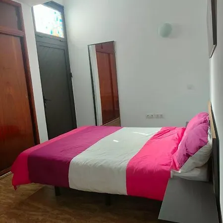 Otel Casa De Leon. Barbacoa Y Garaje Privado. Playa Honda (Lanzarote)