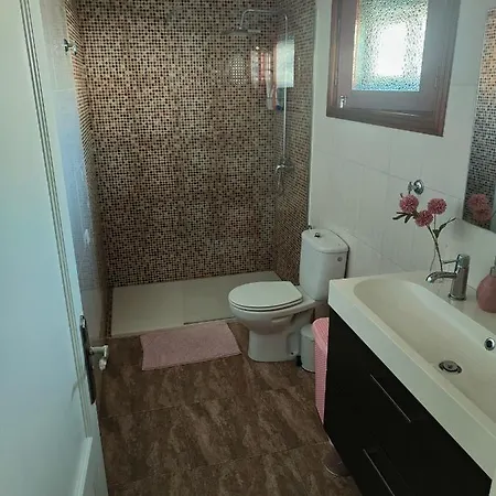 Hotel Casa De Leon. Barbacoa Y Garaje Privado. *