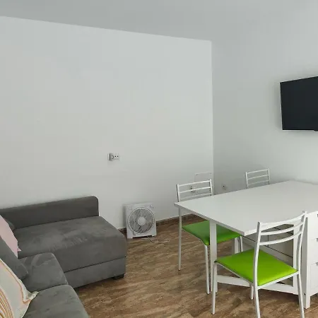 Casa De Leon. Barbacoa Y Garaje Privado. Playa Honda (Lanzarote)